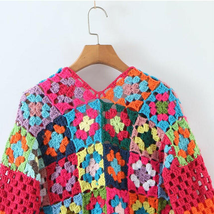 Boho Chic Vibes: Grozavu's Multicolor Plaid Crochet Cardigan! at €92.99