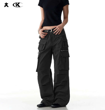 Multi-Pocket Work Pants – Straight Leg Fit worn by a model, showcasing practical pockets and a stylish fit.