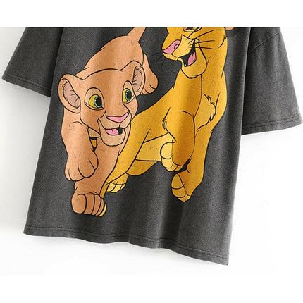 Grozavu's Lion King Print Tee: Casual Style for Women at €25.99