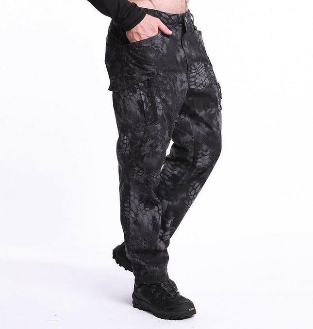 Grozavu Plaid & Camo Men's Pants: Stylish at €40.99