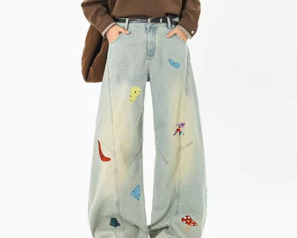 Jeans de Parchwork Divertidos de Streetwear para Hombre, Pantalones de Cuchillo Deconstruidos y Bordados, Ajuste Limpio, Jeans Rectos Lavados