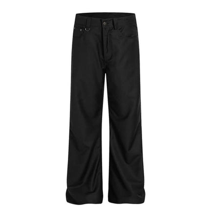 Model wearing Black black basic jeans by Grozavu