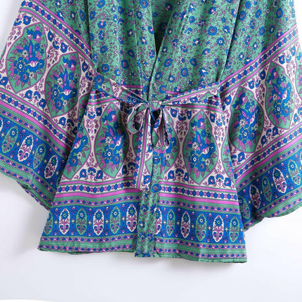 Vacation Vibes: Loose-Fit Cotton Totem Print Cardigan! at €37.99