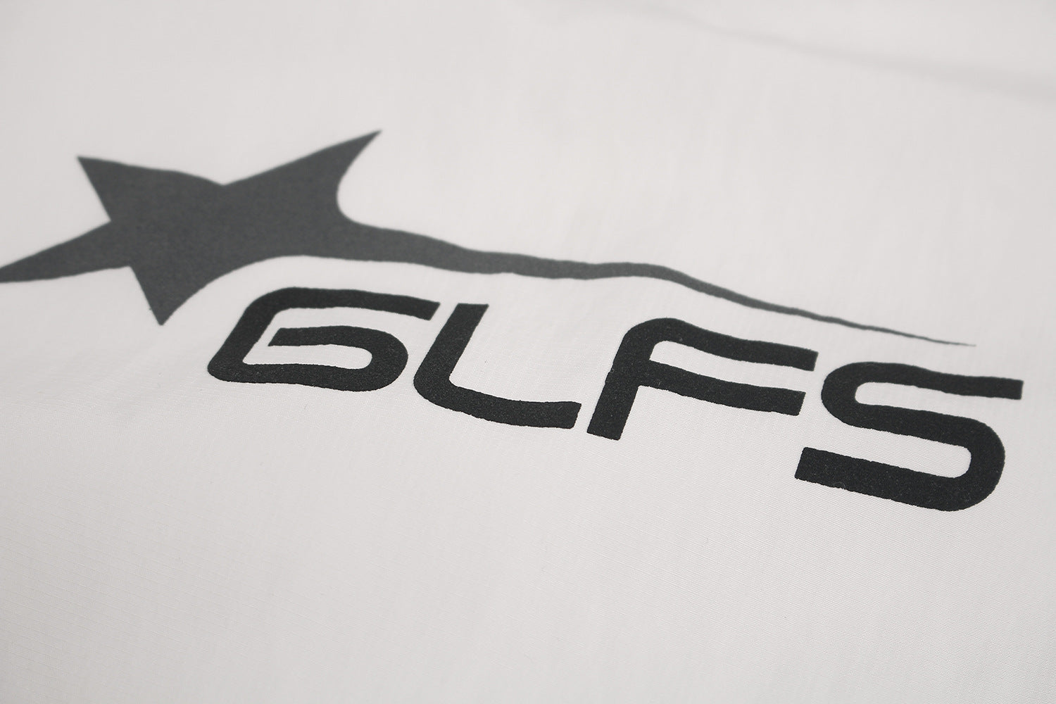 Camisa de Manga Larga con Cuello en V Deportiva Impermeable Negra Blanca