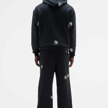 Printed Top and Long Pants – Street Fit with bold print, showcasing the back view of the relaxed fit ensemble.