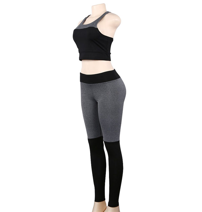 Workout Essentials: Women's Bra and Leggings at €29.00