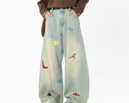 Jeans de Parchwork Divertidos de Streetwear para Hombre, Pantalones de Cuchillo Deconstruidos y Bordados, Ajuste Limpio, Jeans Rectos Lavados