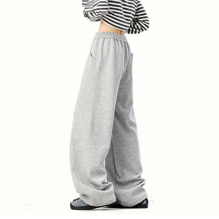 Heavyweight Wide-Leg Pants - Loose Fit displayed on model, showcasing casual style and comfort.