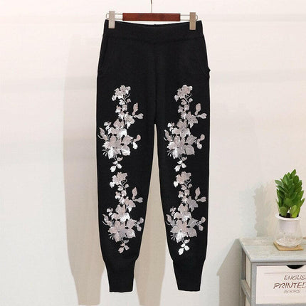 Grozavu Sequins Flower Sweater & Trousers Set at €99.00