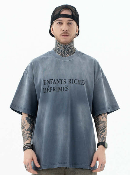 Close-up of Gray faded drop shoulder tee fabric