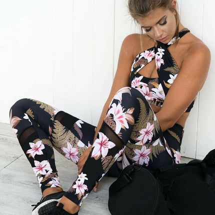 Women's Floral Yoga Set - High-Waist Pants & Halter Bra at €29.00