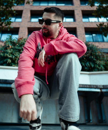 <strong>ELTON GÜRTEL</strong> | aus der Nähe