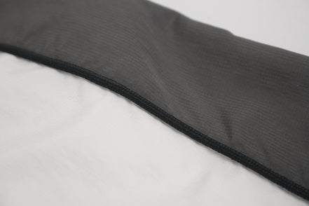 Camisa de Manga Larga con Cuello en V Deportiva Impermeable Negra Blanca