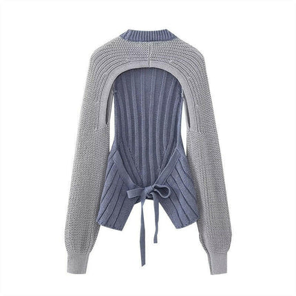 Grozavu Style: Round Neck Knitted Sweater with a Chic Open Back at €32.99