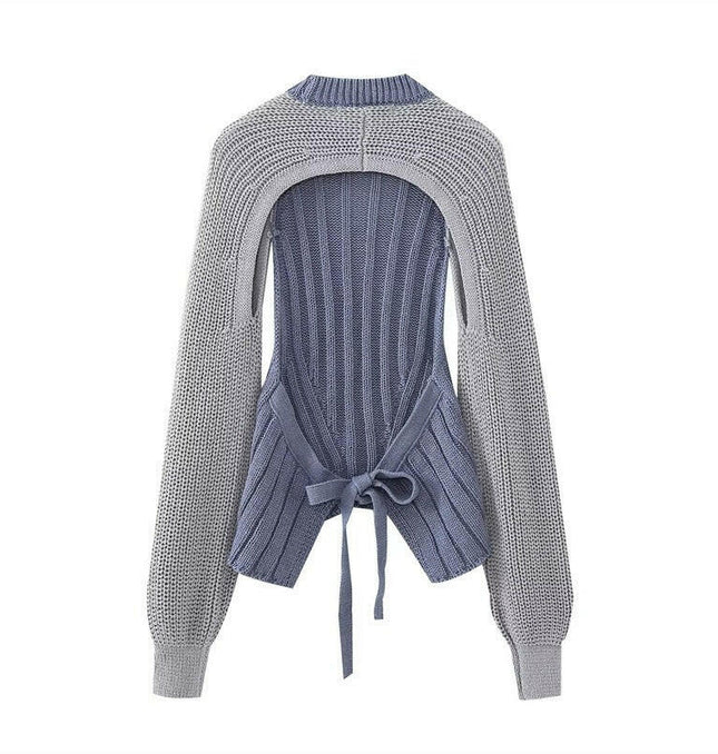 Grozavu Style: Round Neck Knitted Sweater with a Chic Open Back at €32.99