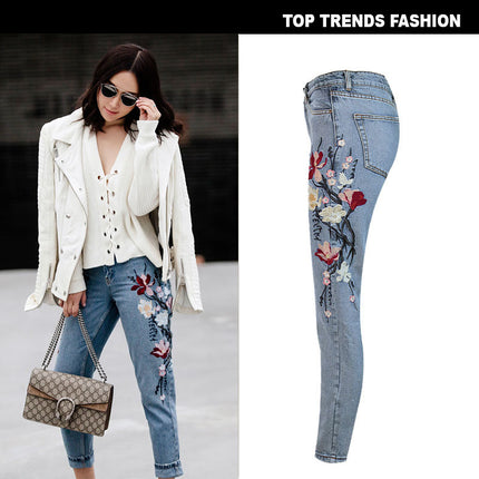 Grozavu Women's High-Waist Embroidered Straight-Leg Jeans at €49.10