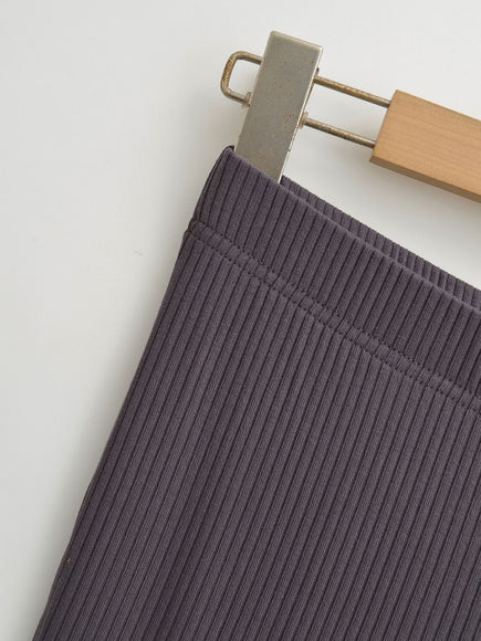 Slim fit low waist slightly flared pants