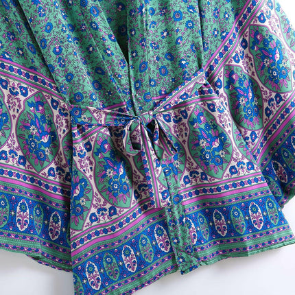 Vacation Vibes: Loose-Fit Cotton Totem Print Cardigan! at €37.99