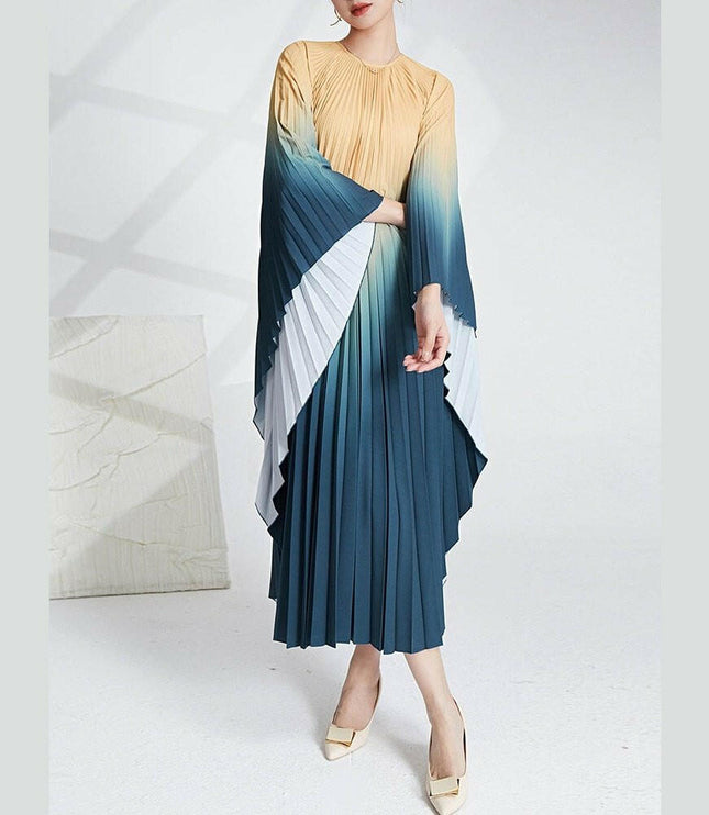 Grozavu Irregular Long Sleeve Pleated Dress: Gradient Print