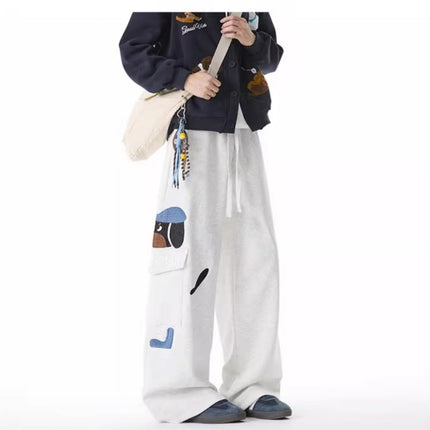 Pantaloni Felpati Ricamati con Cane - Vestibilità Ampia