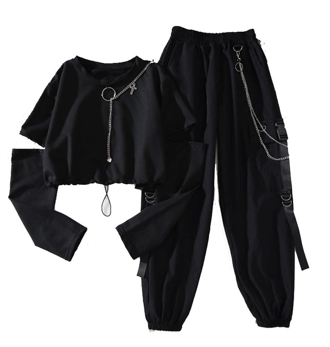 Grozavu Harajuku Two-Piece Cargo Pants with Chain Detail at €49.00