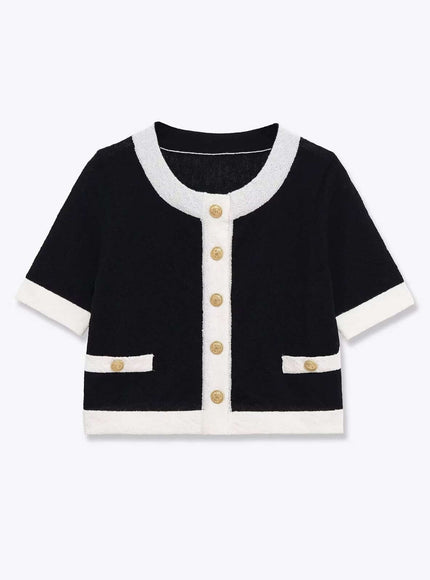 Model wearing Black tailored contrasting knitted sweater by Grozavu