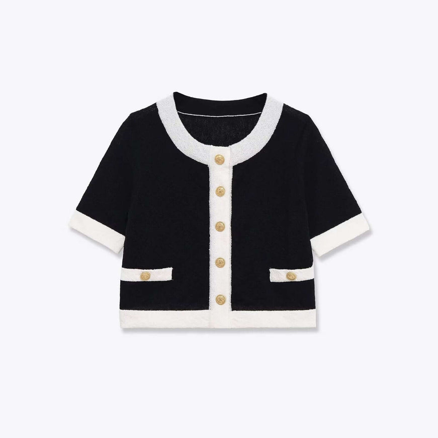 Model wearing Black tailored contrasting knitted sweater by Grozavu