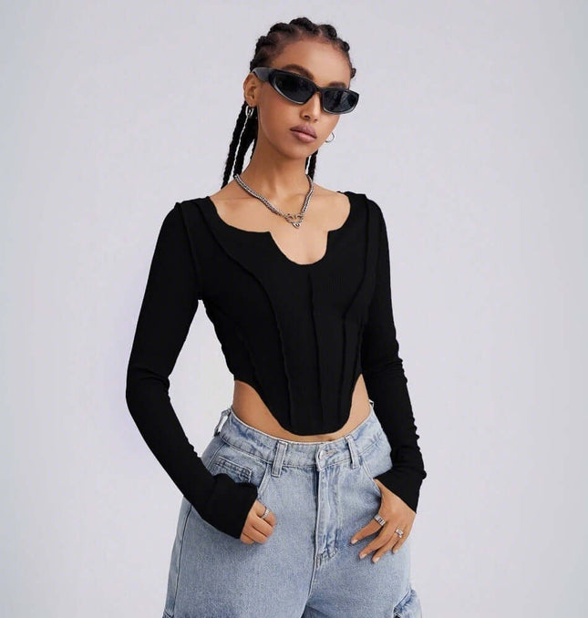 T-shirt court décontracté à encolure U – Coupe ajustée