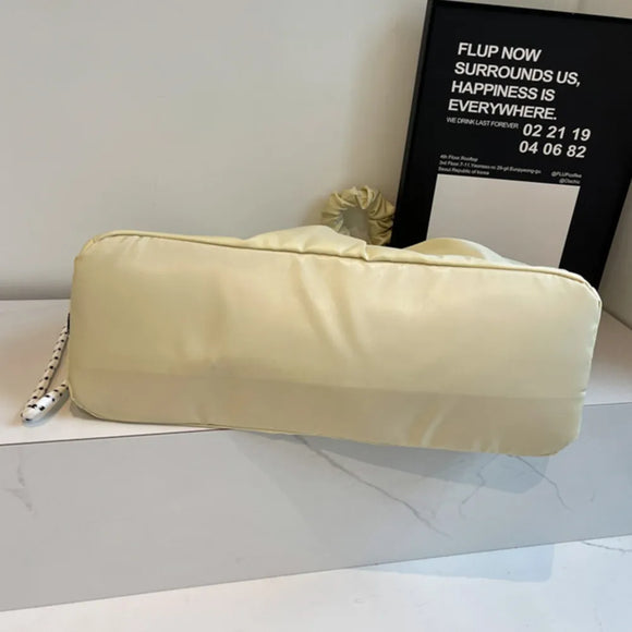 Gerüschte Große Tragetasche