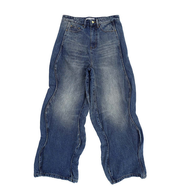 Wave Washed Distressed Jeans – Loose Fit featuring a relaxed street style and vintage-inspired character.