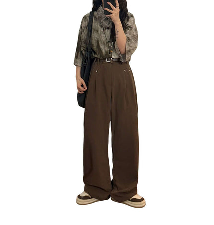 Wide Leg Straight Casual Pants – Loose Fit model wearing a stylish outfit featuring a relaxed silhouette.