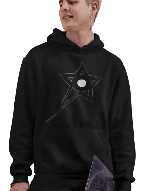  A classic hoodie featuring vibrant tones, combining everyday comfort with a vibrant streetwear-inspired look.
