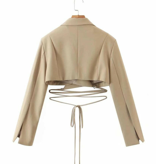 Grozavu's Trendy Spring Jacket: Street Style at €86.99