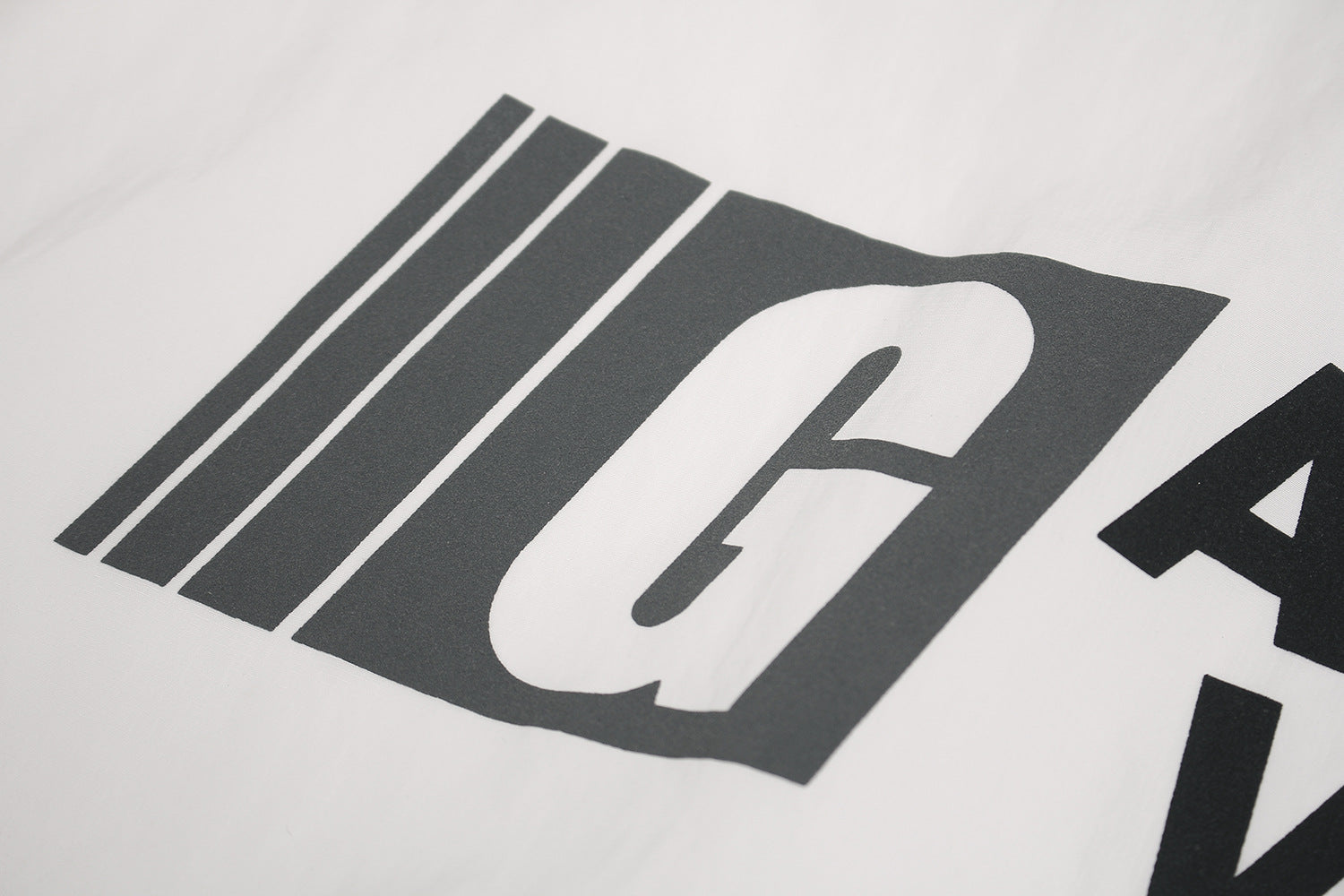 Camisa de Manga Larga con Cuello en V Deportiva Impermeable Negra Blanca