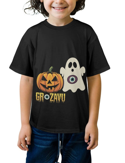  A cute Halloween-themed T-shirt for kids, offering a comfy and spooky fit for Halloween adventures.