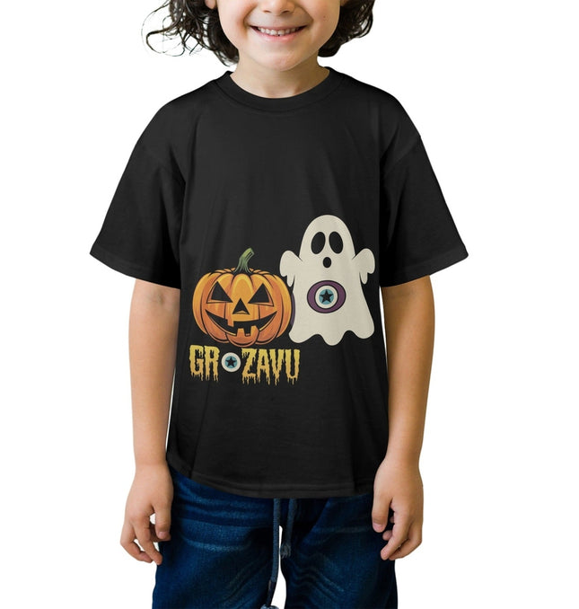  A cute Halloween-themed T-shirt for kids, offering a comfy and spooky fit for Halloween adventures.