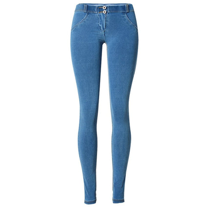 Stretchy Low-Waist Denim: Popular Comfort at €40.66