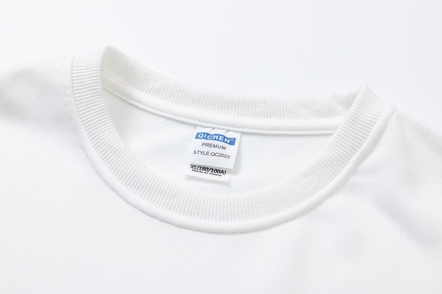 Felpa con cappuccio di media lunghezza con stampa di renna natalizia