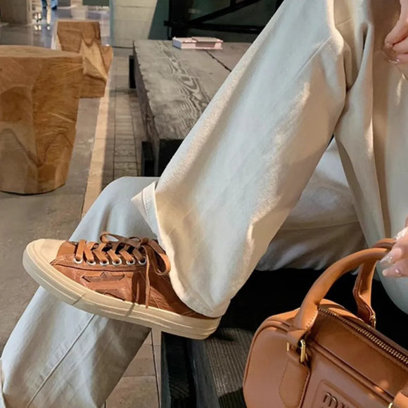 Cowhide Retro Cowhide Star Lace-Up Board Shoes