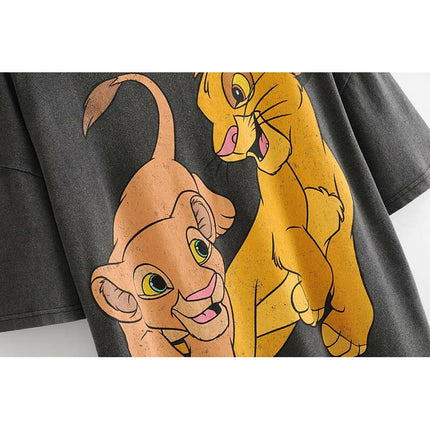 Grozavu's Lion King Print Tee: Casual Style for Women at €25.99