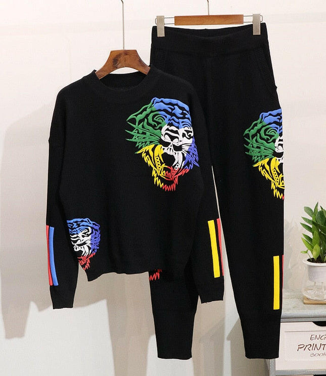 Grozavu Embroidered Tiger Sweater & Pants Set