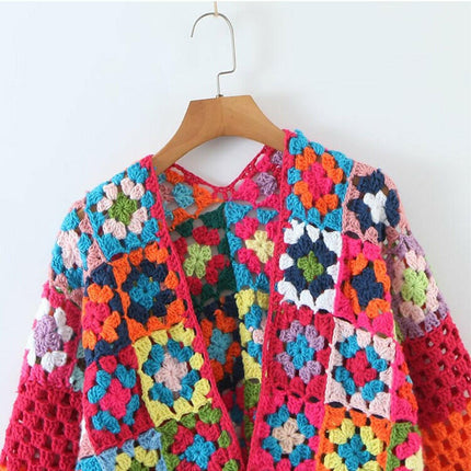 Boho Chic Vibes: Grozavu's Multicolor Plaid Crochet Cardigan! at €92.99