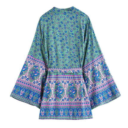 Vacation Vibes: Loose-Fit Cotton Totem Print Cardigan! at €37.99