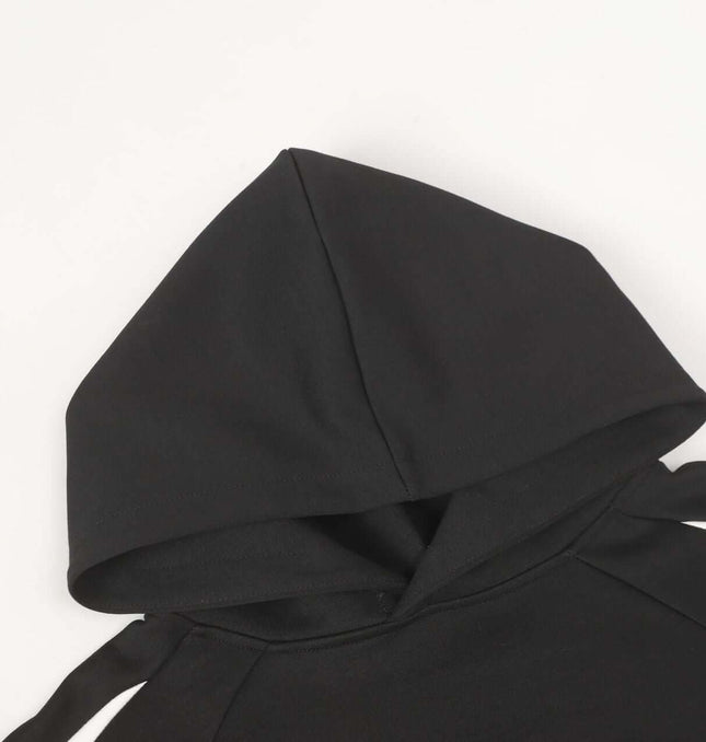 Sudadera con Capucha Bordada en Patchwork – Corte Suelto