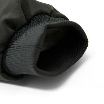 Close-up of the ribbed hem detail of the Street Style Cotton Jacket – Loose Fit, showcasing casual urban fashion.