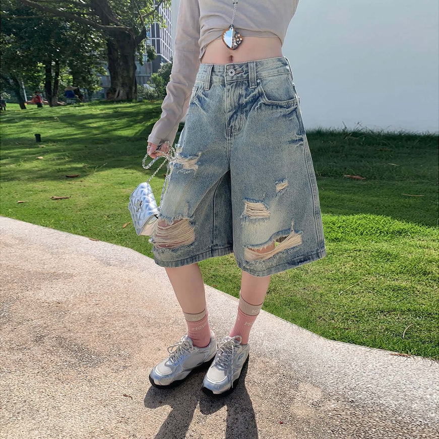 Grey straight leg denim shorts with Grozavu logo