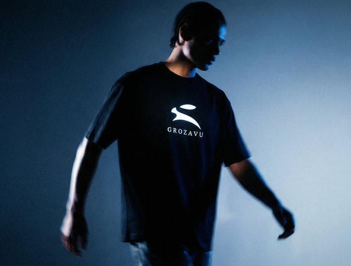 <h2>SIGNATURE DROPS</h2>