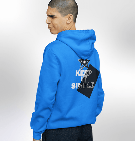 Street essential hoodie with timeless appeal, blending comfort and style for an easy, casual look.