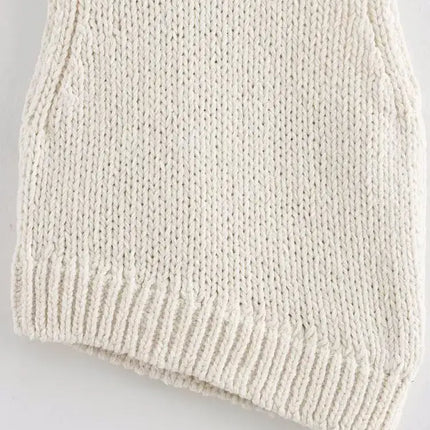 Asymmetrical Chain Knit Tank Top – Slim Fit showing textured knitted fabric and unique asymmetrical design.