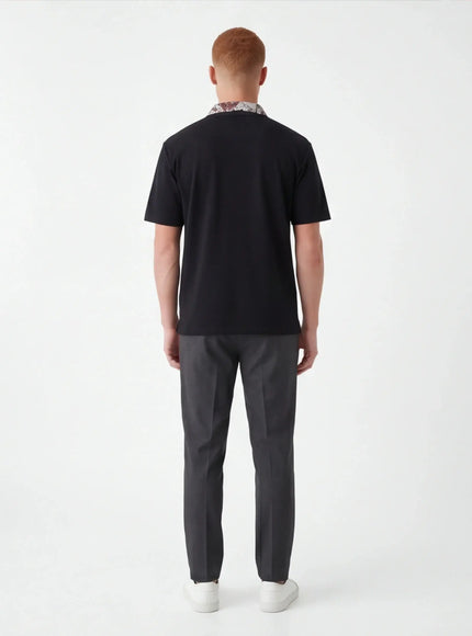 Signature Poloshirt – aus luxuriösem Twill für eine urbane Ästhetik